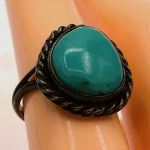 Vintage Asymmetrical Turquoise Marie Jackson Style Silver Ring Size 6.5